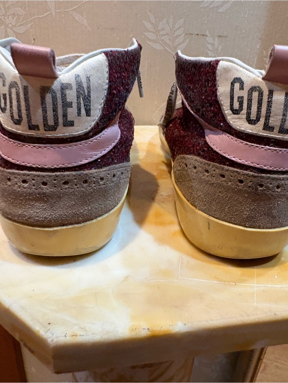 Golden Goose Midstar beige suede sneakers with burgundy sequins & star - Picture 6 of 13